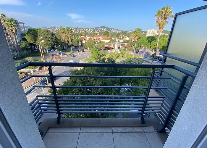 06ch Beautiful T3 With Terrace - 300m Exflora Park * Antibes